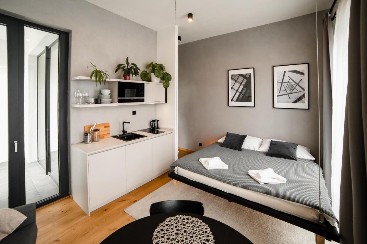 Piano Apartments - Licity Žilina Buitenkant foto